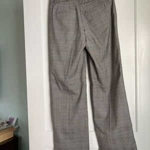 Loft wide leg ankle length grey with pink pant size 2 petite